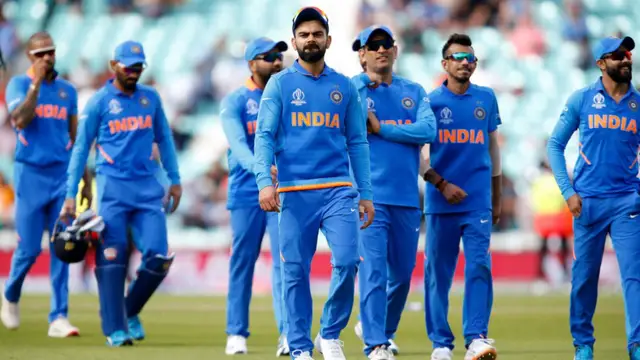 விராட் கோலிக்கு 2019 உலக கோப்பையில் அந்த வாய்ப்பு கொடுத்திருக்கலாம் – மனம் திறந்த ரவி சாஸ்திரி