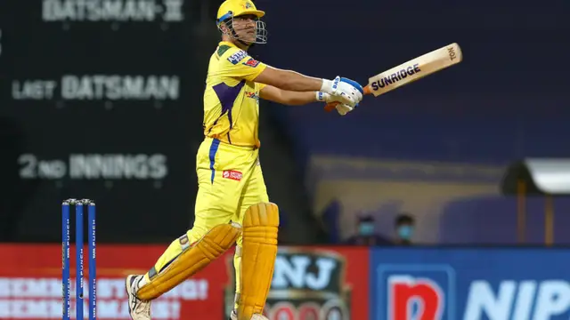 Ipl வரலாற்றில் சிக்சர்களில் ஸ்பெஷல் சாதனை படைத்த தோனி – என்ன தெரியுமா ?